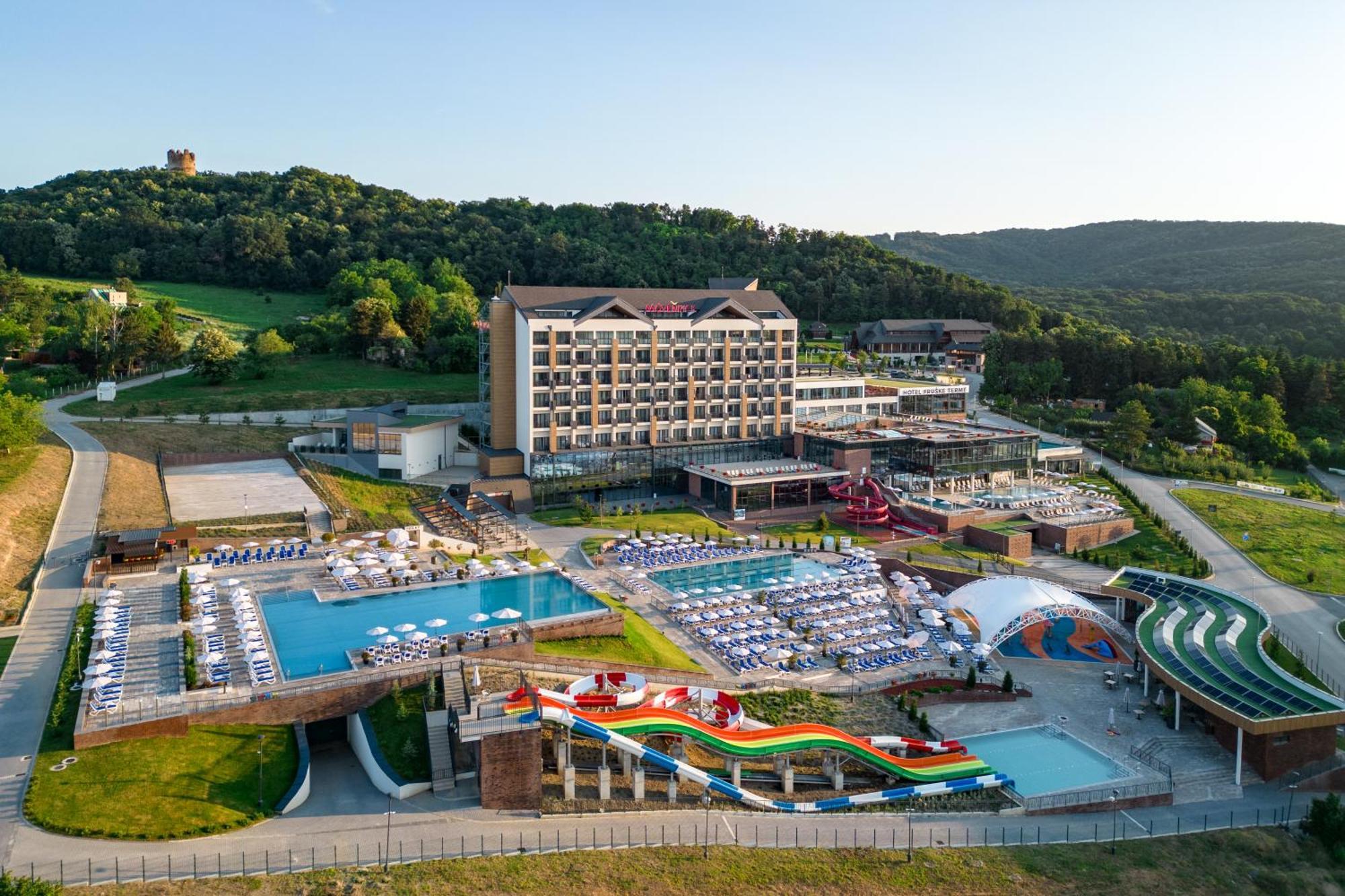 Movenpick Resort And Spa Fruske Terme Vrdnik Exterior photo